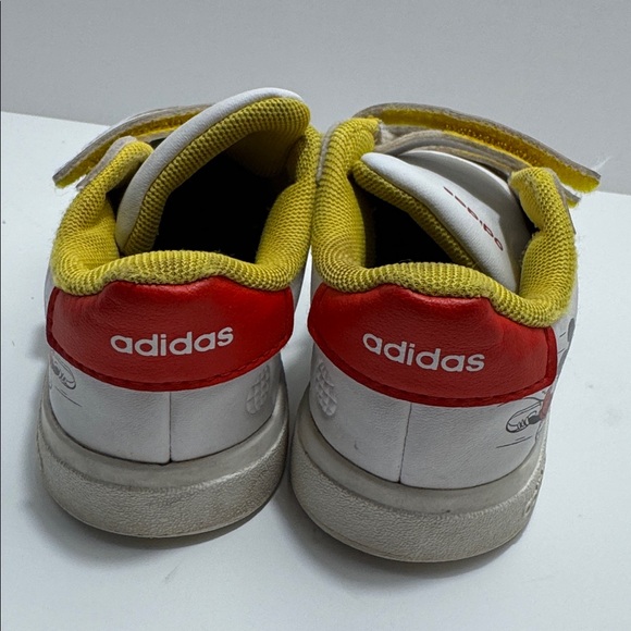 Adidas Disney Mickey Mouse Toddler White and Yellow Sneakers size 6k - Picture 2 of 4
